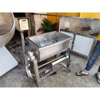 Máy trộn bánh tráng inox